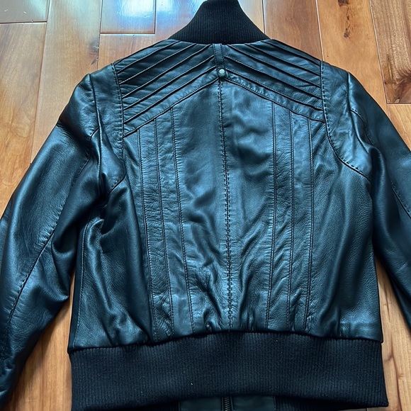 Danier vintage genuine leather jacket - Picture 2 of 4